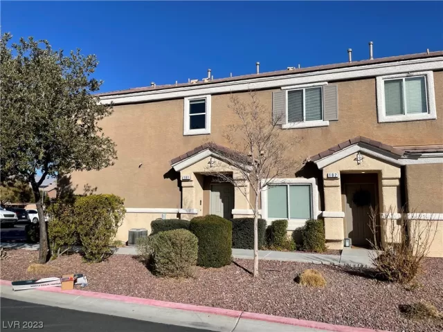 MLS: 2475008 Condo For Sale