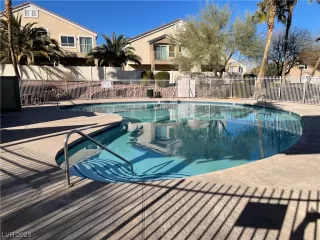 Photo #1: 2475008 Listing 