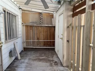 Photo #2: 2475043 Listing 