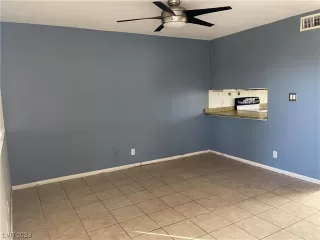 Photo #5: 2475043 Listing 