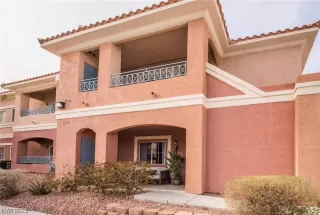 Photo #1: 2475057 Listing