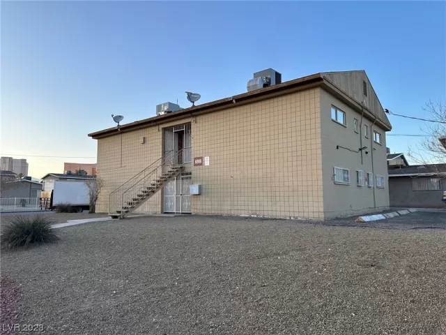 MLS: 2475117 Condo For Sale