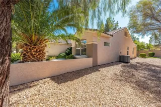 Photo #6: 2475253 Listing 