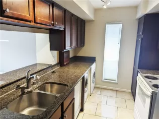 Photo #2: 2475263 Listing 