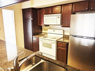 Photo #3: 2475263 Listing 