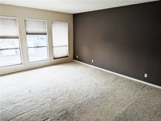 Photo #5: 2475263 Listing 