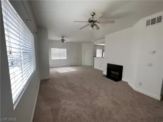 Photo #6: 2475273 Listing 