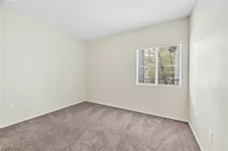 Photo #5: 2475284 Listing 