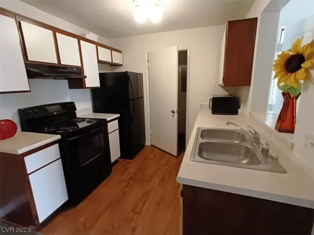 MLS: 2475301 Condo For Sale