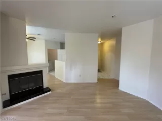 Photo #2: 2475304 Listing