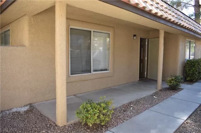 MLS: 2475310 Condo For Sale