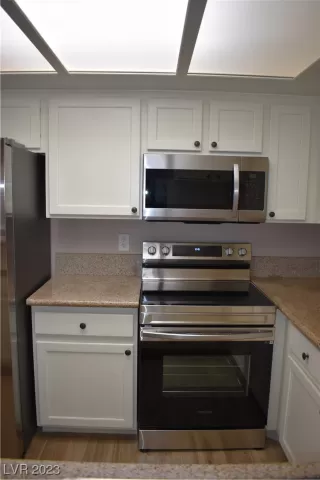 Photo #6: 2475310 Listing 