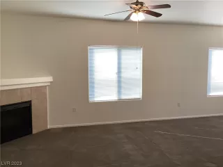 Photo #4: 2475328 Listing 