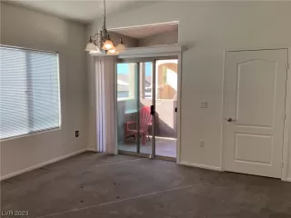 Photo #5: 2475328 Listing 