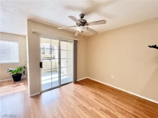 Photo #2: 2475342 Listing