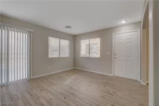 Photo #5: 2475348 Listing 