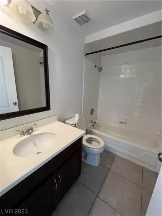 Photo #3: 2475382 Listing 