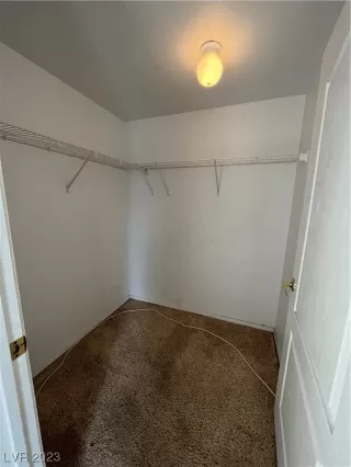 Photo #5: 2475382 Listing 