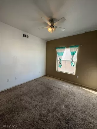 Photo #6: 2475382 Listing 