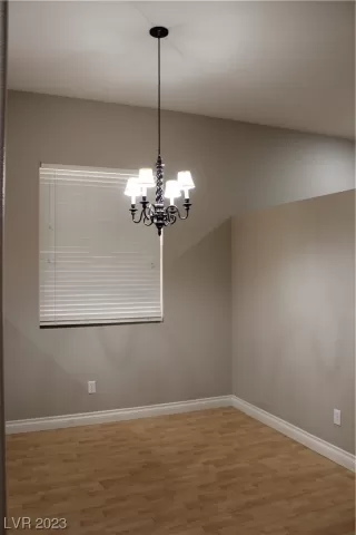 Photo #5: 2475396 Listing 