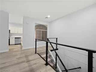 Photo #4: 2475419 Listing 