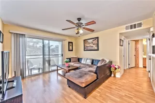 Photo #3: 2475422 Listing 