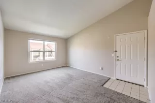 Photo #3: 2475428 Listing 