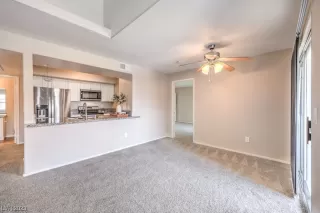 Photo #6: 2475428 Listing 