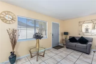 Photo #3: 2475445 Listing 