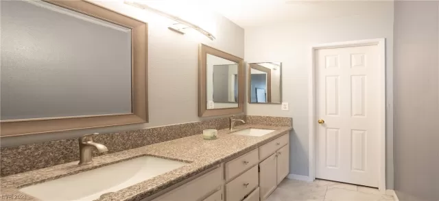 MLS: 2475453 Condo For Sale