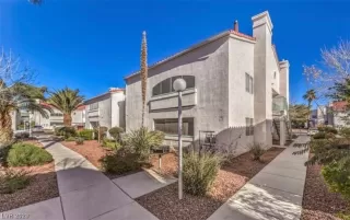 Photo #1: 2475453 Listing