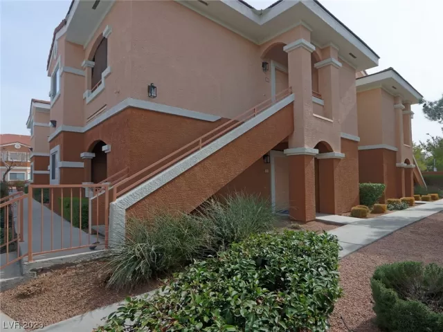 MLS: 2475470 Condo For Sale