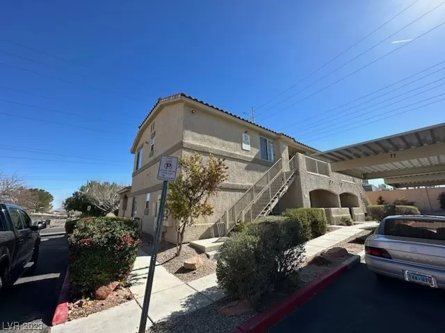 MLS: 2475476 Condo For Sale