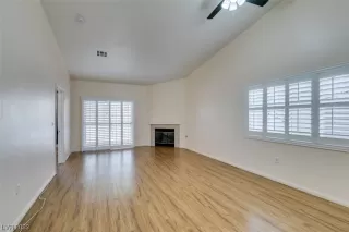 Photo #3: 2475500 Listing 