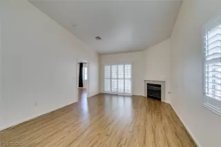 Photo #6: 2475500 Listing 