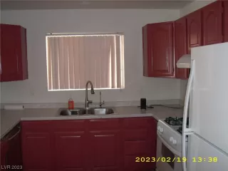 Photo #4: 2475501 Listing 