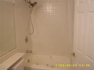 Photo #6: 2475501 Listing 