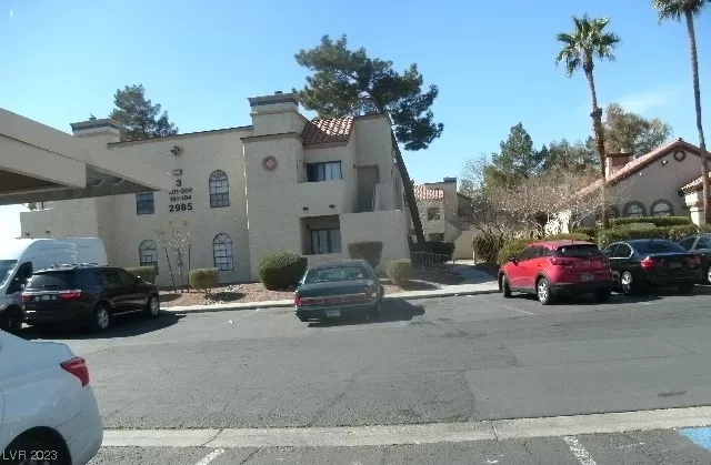 MLS: 2475523 Condo For Sale