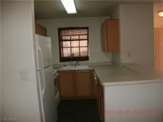 Photo #3: 2475523 Listing 