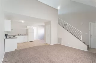 Photo #1: 2475540 Listing 