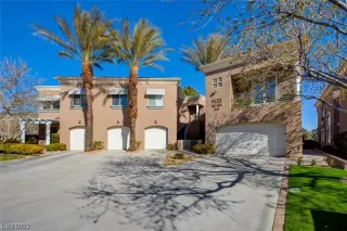 Photo #2: 2475550 Listing