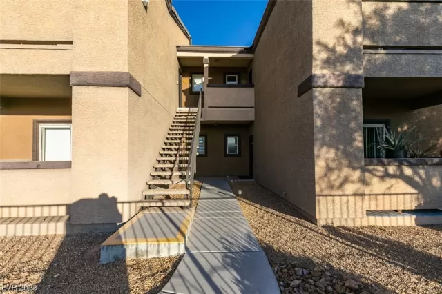 MLS: 2475558 Condo For Sale