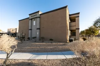 Photo #3: 2475558 Listing