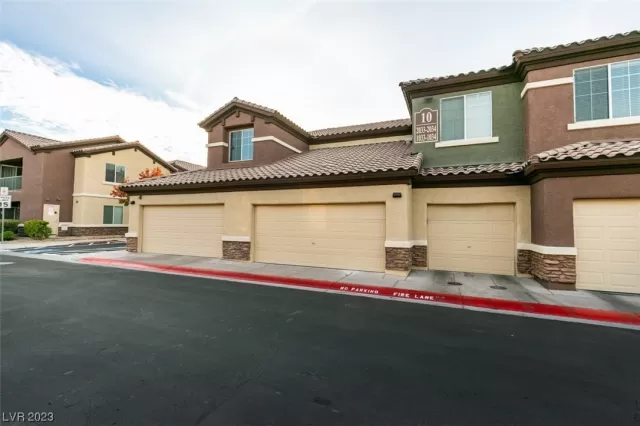 MLS: 2475565 Condo For Sale