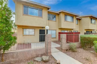 Photo #1: 2475581 Listing