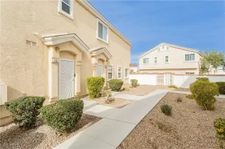 Photo #1: 2475621 Listing