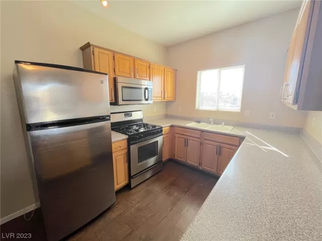 MLS: 2475625 Condo For Sale