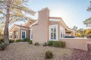 Photo #2: 2475651 Listing 