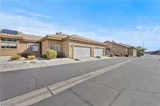 Photo #1: 2475669 Listing