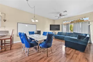 Photo #6: 2475669 Listing